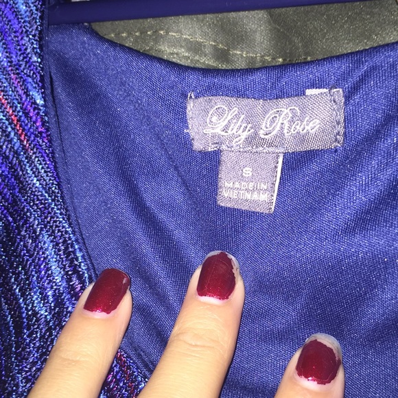 Navy blue embroidered red dress. - Picture 3 of 3